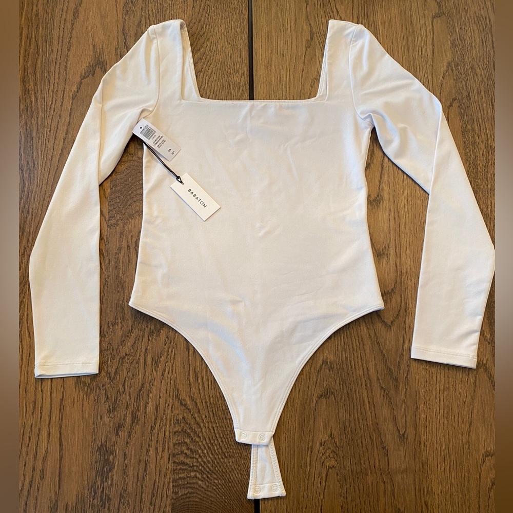 Aritzia (Babaton) BRAND NEW with tags Contour Long Sleeve Bodysuit
